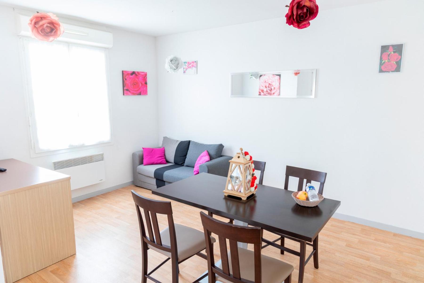 Patio Parc Residence Argenton-l'Eglise Екстериор снимка
