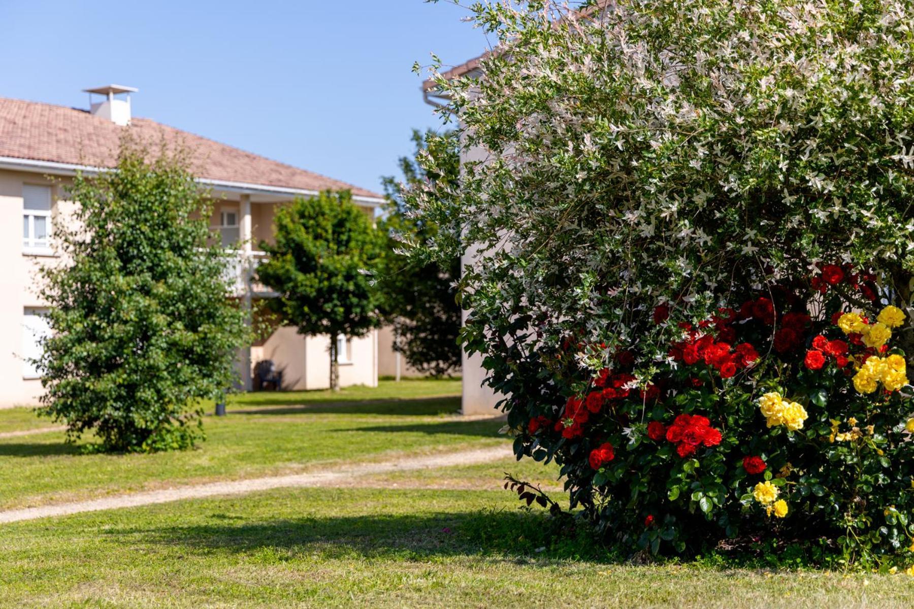 Patio Parc Residence Argenton-l'Eglise Екстериор снимка